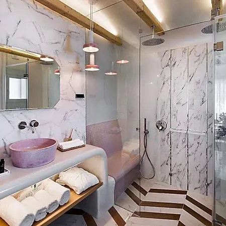 Emfasis Luxury