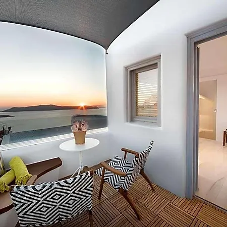 Hotel Emfasis Luxury 4*